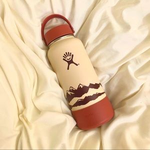 Hydro Flask 32oz Escape Collection